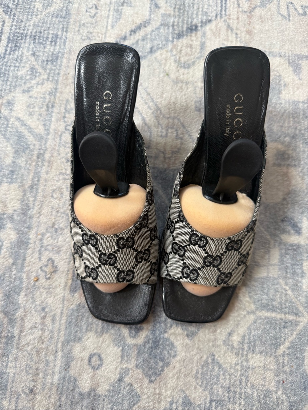 Authentic vintage Gucci Black and Gray GG Canvas Wedge Slides patent leather hea